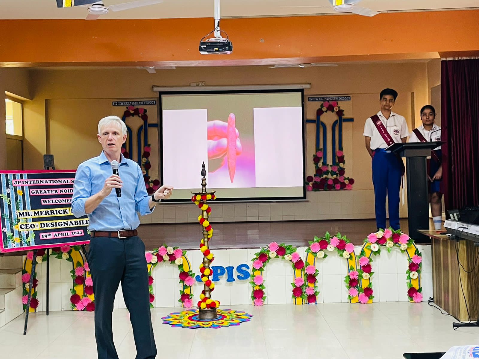 JPIS organized a seminar on STEM - Opportunities and benefits in School